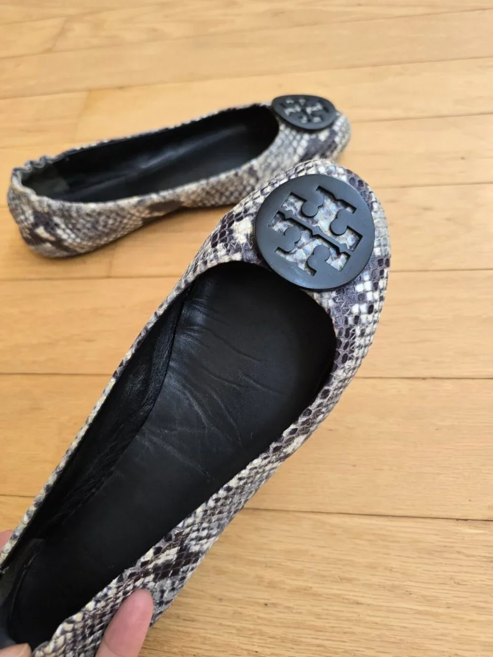 Tory Burch | Minnie 'Roccia' black white python travel ballet flats | WMS 7.5